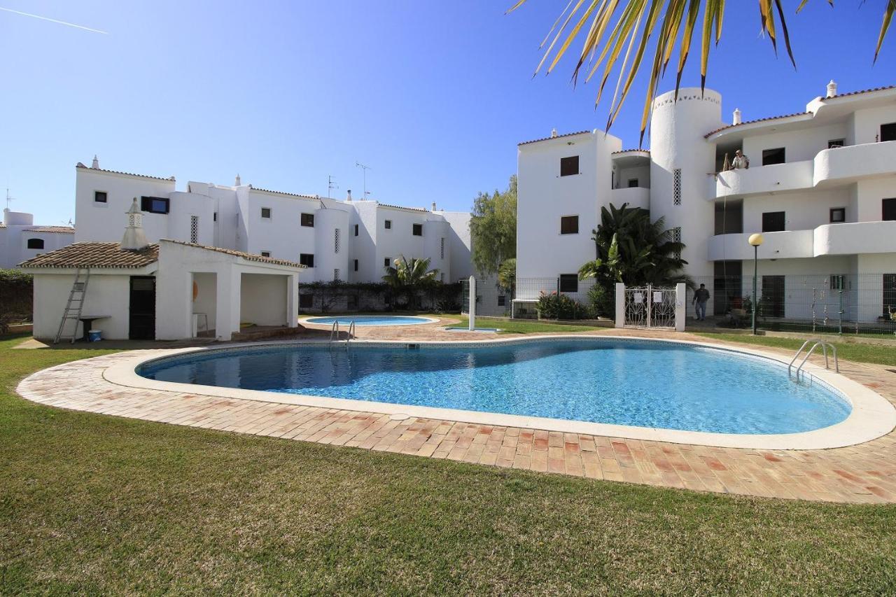 Shine & Garden With Pool By Homing Apartamento Vilamoura